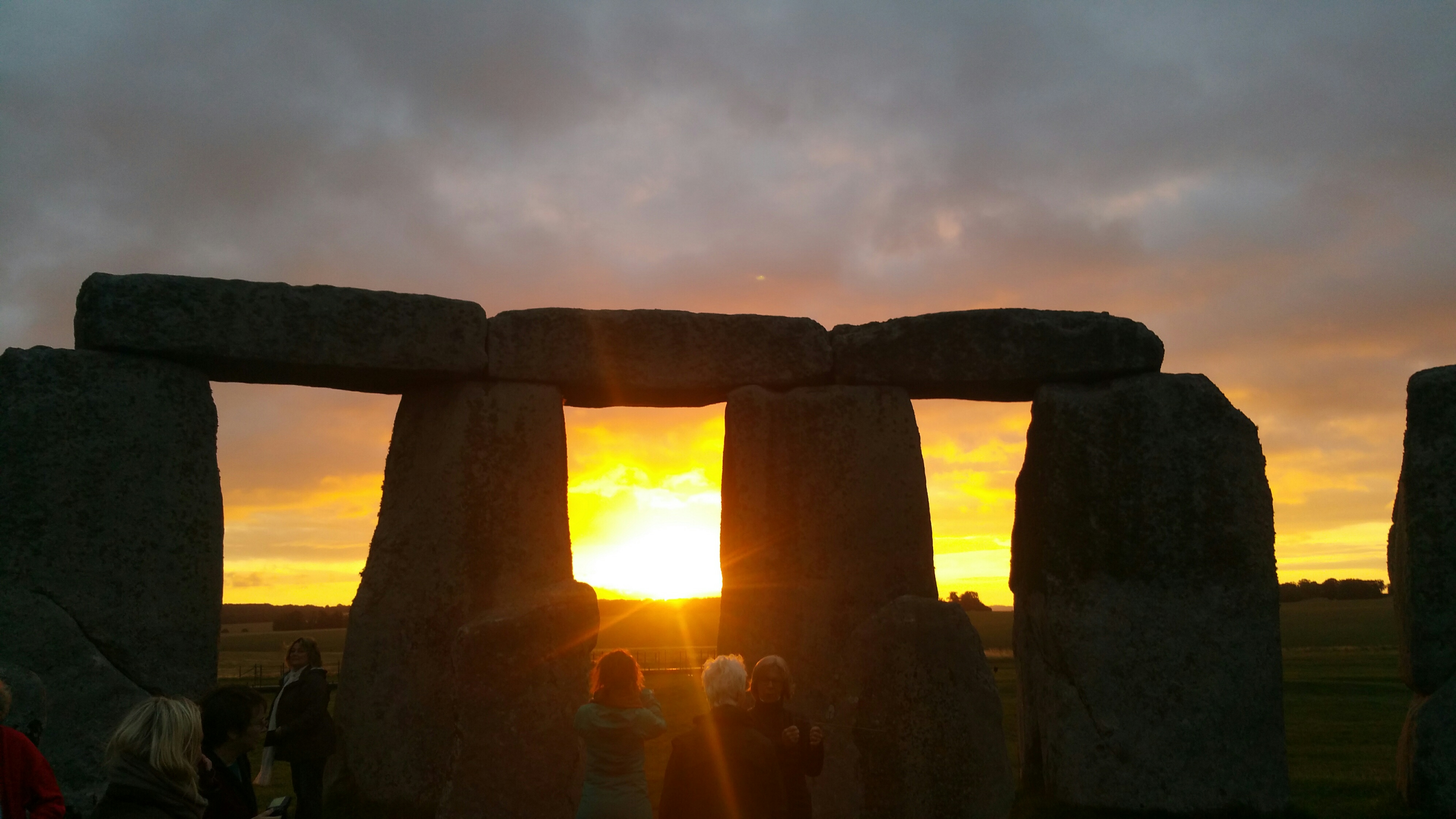 Our exclusive Stonehenge private access tours visit Stonehenge before or after the monument is officially open to the public, missing all the crowds